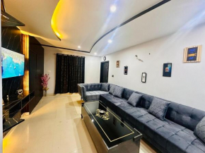 Luxury Stay Cozy Apt in Bahria